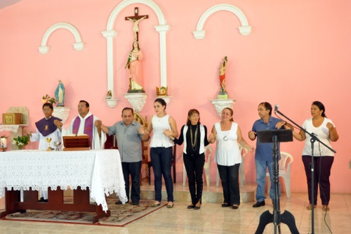 Emoção marca missa de sétimo dia da morte de Zé Maria Brandão