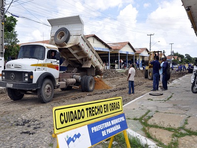 Começam as obras de calçamento no entorno do Mercado de Fátima