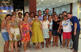 Prefeitura de Parnaíba realiza passeio ao shopping com pacientes do CAPS-II