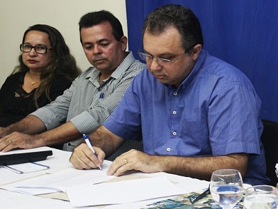 Tomam posse os novos diretores das escolas municipais de Parnaíba