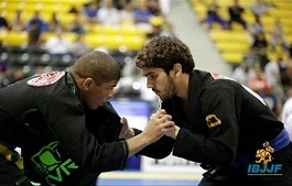 Lucas Gualberto, do Lutando pelo Futuro, é vice-campeão mundial de Jiu-Jitsu