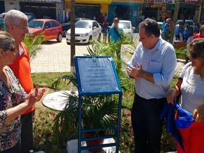 Após ações de recuperação, Praça Jonas Correia é inaugurada em Parnaíba