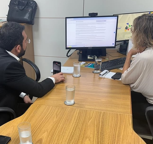 Em audiência no Ministério das Cidades, Prefeito Francisco Emanuel trata de implementação do Plano de Mobilidade Urbana para Parnaíba Em audiência no Ministério das Cidades, Prefeito Francisco Emanuel trata de implementação do Plano de Mobilidade Urbana para Parnaíba
