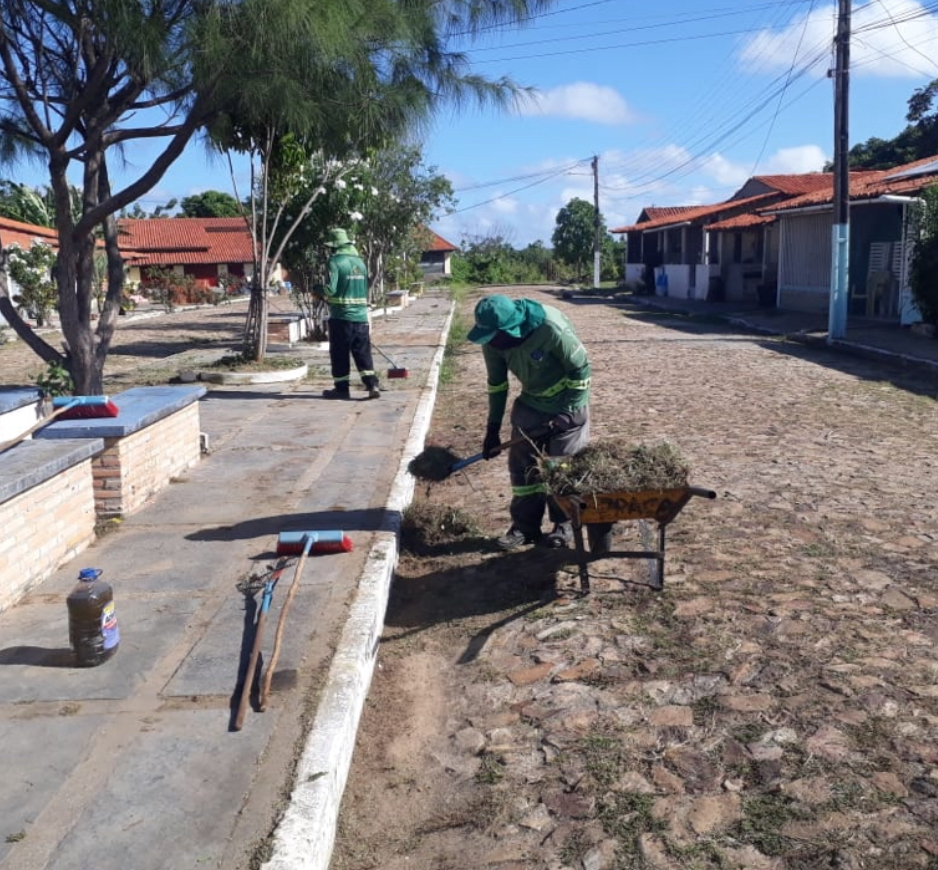 Prefeitura de Parnaíba intensifica limpeza pública e zeladoria de vias na região da Vazantinha