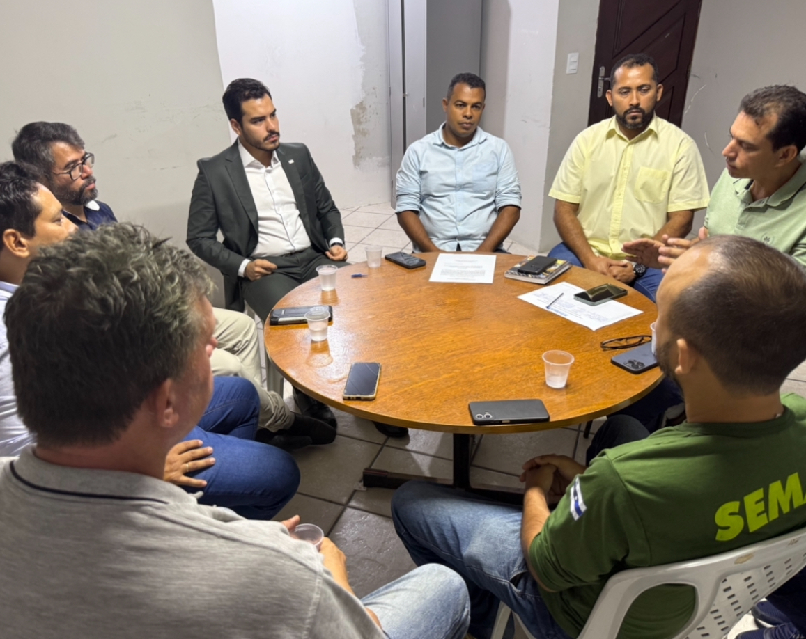 Secretário Rubens Ferreira se reúne com representantes do Conselho Municipal do Meio Ambiente, EMBRAPA e OAB de Parnaíba Secretário Rubens Ferreira se reúne com representantes do Conselho Municipal do Meio Ambiente, EMBRAPA e OAB de Parnaíba