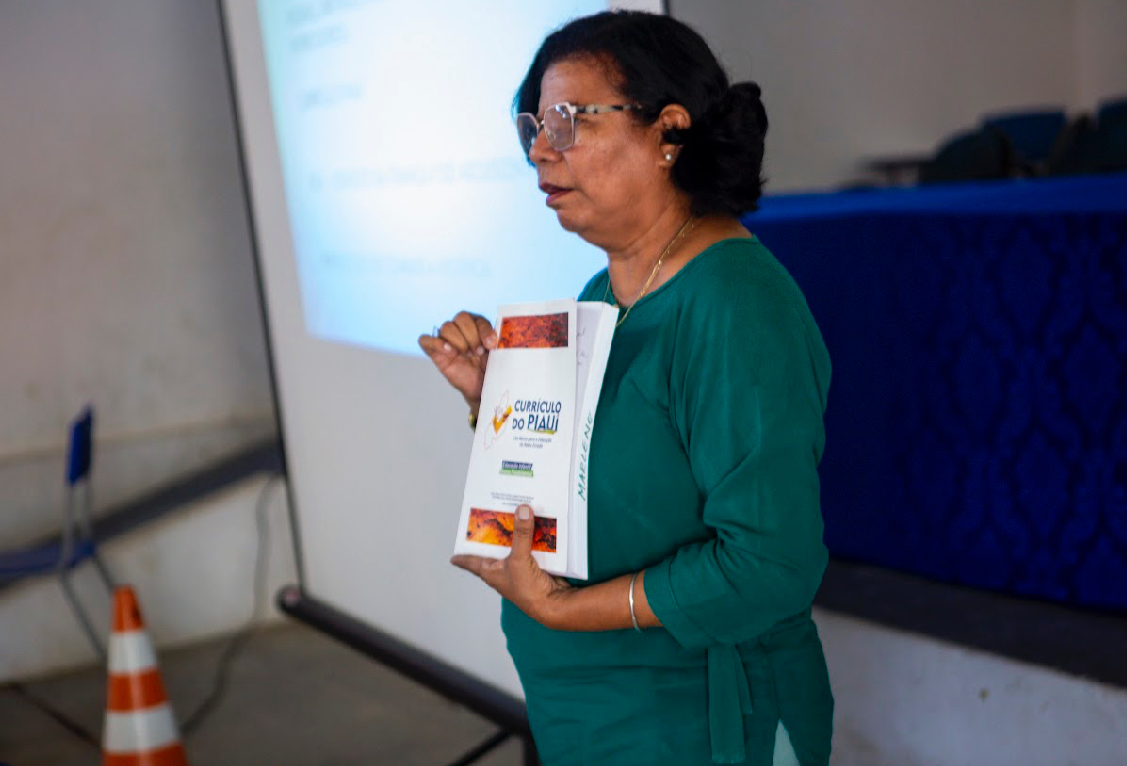 Prefeitura de Parnaíba aprimora qualificação de gestores escolares da Rede Municipal de Ensino