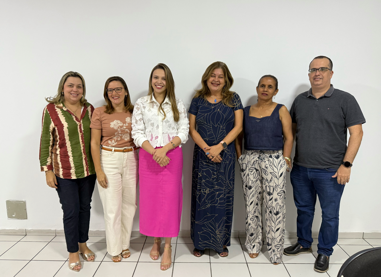 Secretária Anália Priscilla recebe visita da Secretária de Estado das Mulheres do Piauí, Zenaide Lustosa, para parcerias institucionais