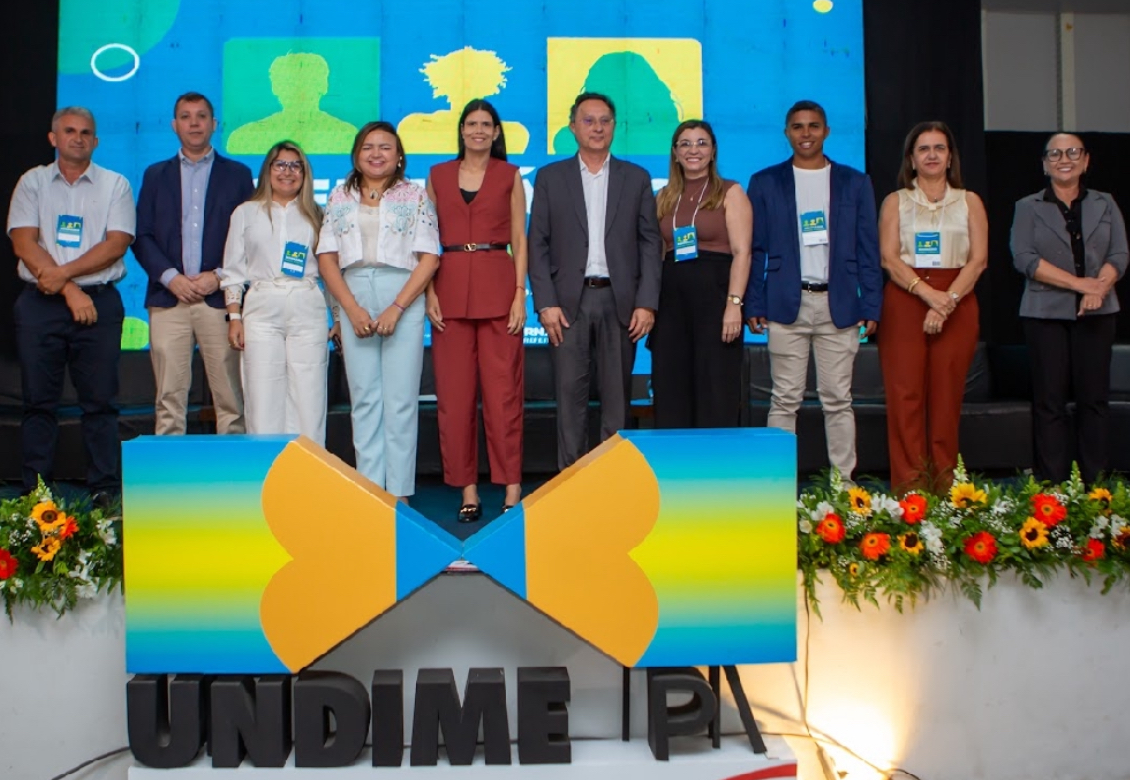 Prefeitura de Parnaíba participa do Seminário Anos Finais, que reúne representantes de mais de 80 municípios Prefeitura de Parnaíba participa do Seminário Anos Finais, que reúne representantes de mais de 80 municípios
