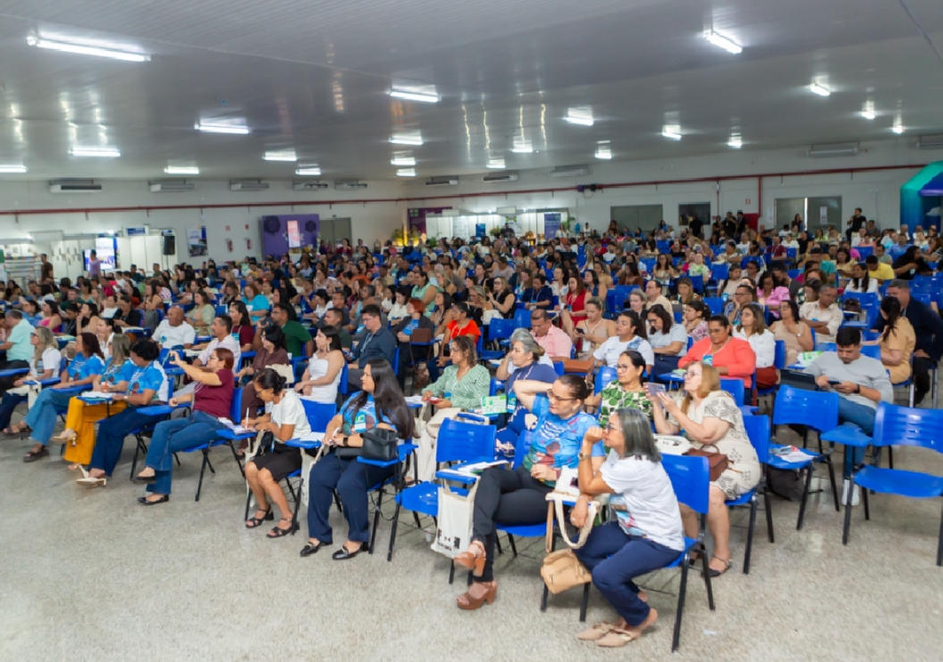 Gestores e professores da SEDUC de Parnaíba participam do Seminário Anos Finais