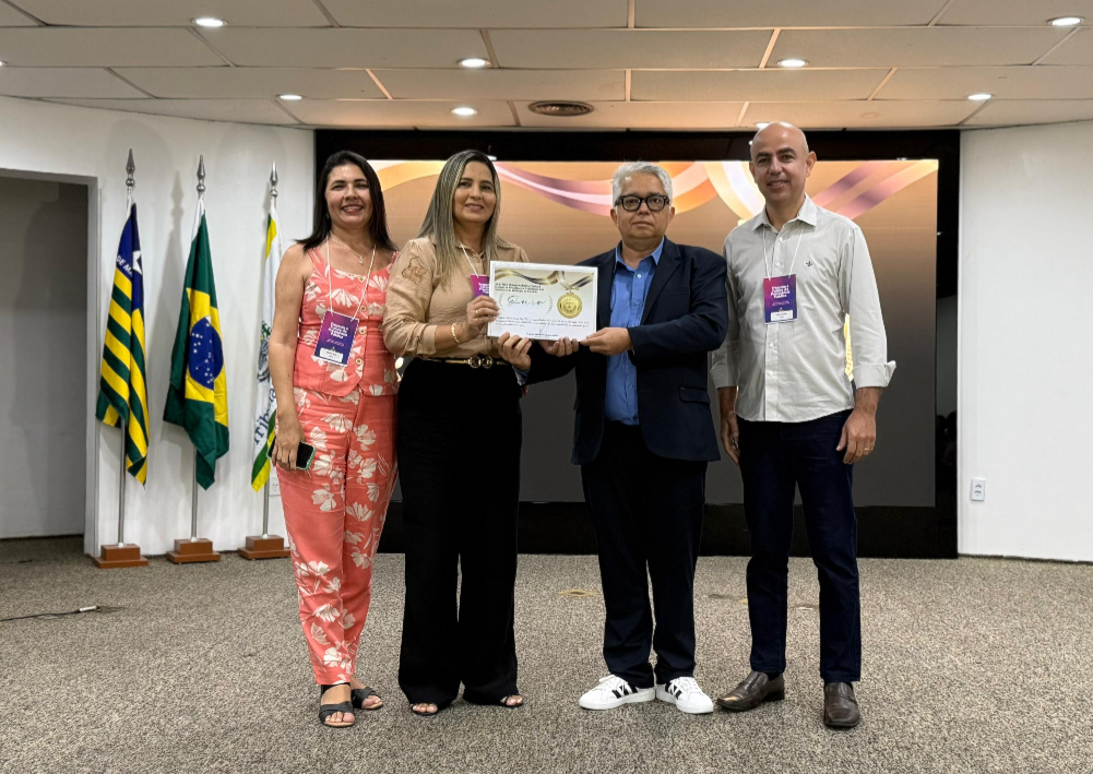 Presidente do IPMP, Jeanne Cunha, recebe Selo Ouro de Gestão e Transparência Pública concedido pelo TCE-PI