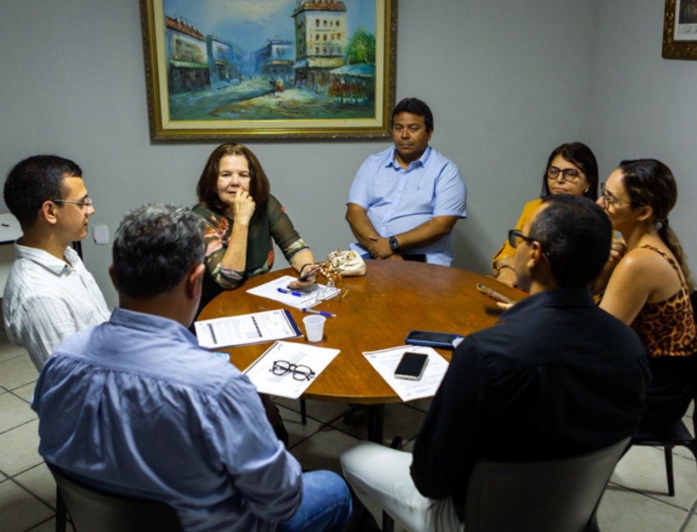 Gestores da Prefeitura de Parnaíba e presidente da JUCEPI, Alzenir Porto, avançam nas tratativas de adesão do município ao Projeto Piauí Digital
