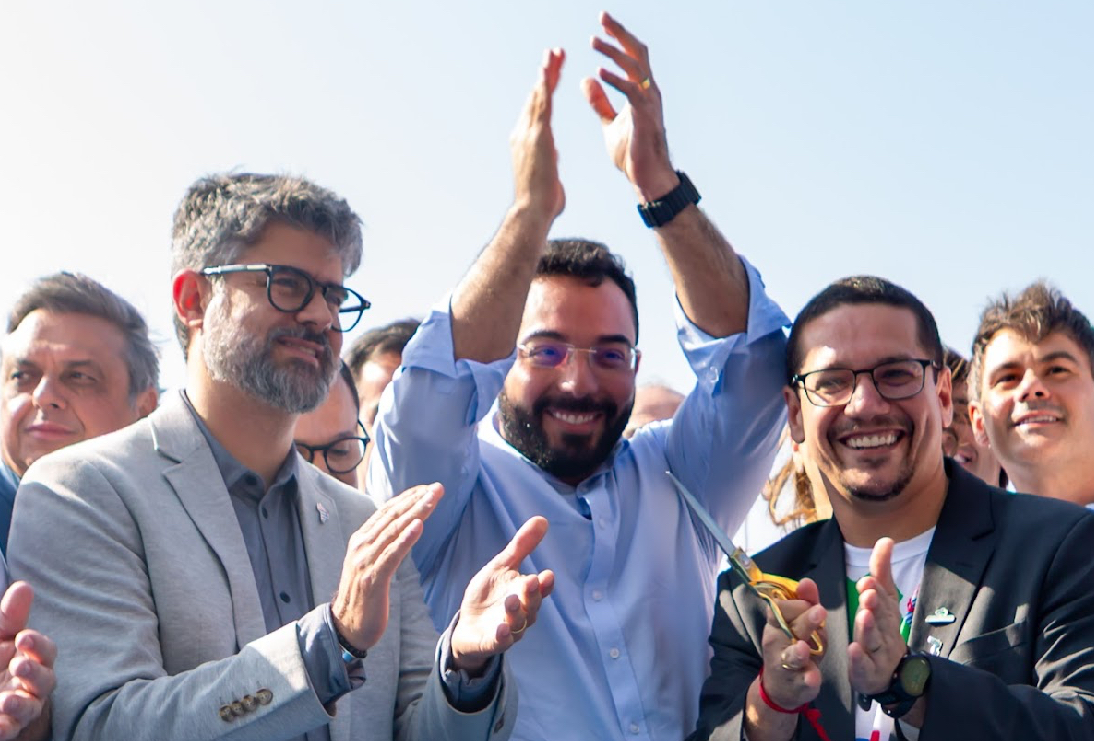 Prefeito Francisco Emanuel destaca importância dos voos da LATAM na rota Fortaleza-Parnaíba para impulsionar desenvolvimento turístico e econômico do município Prefeito Francisco Emanuel destaca importância dos voos da LATAM na rota Fortaleza-Parnaíba para impulsionar desenvolvimento turístico e econômico do município