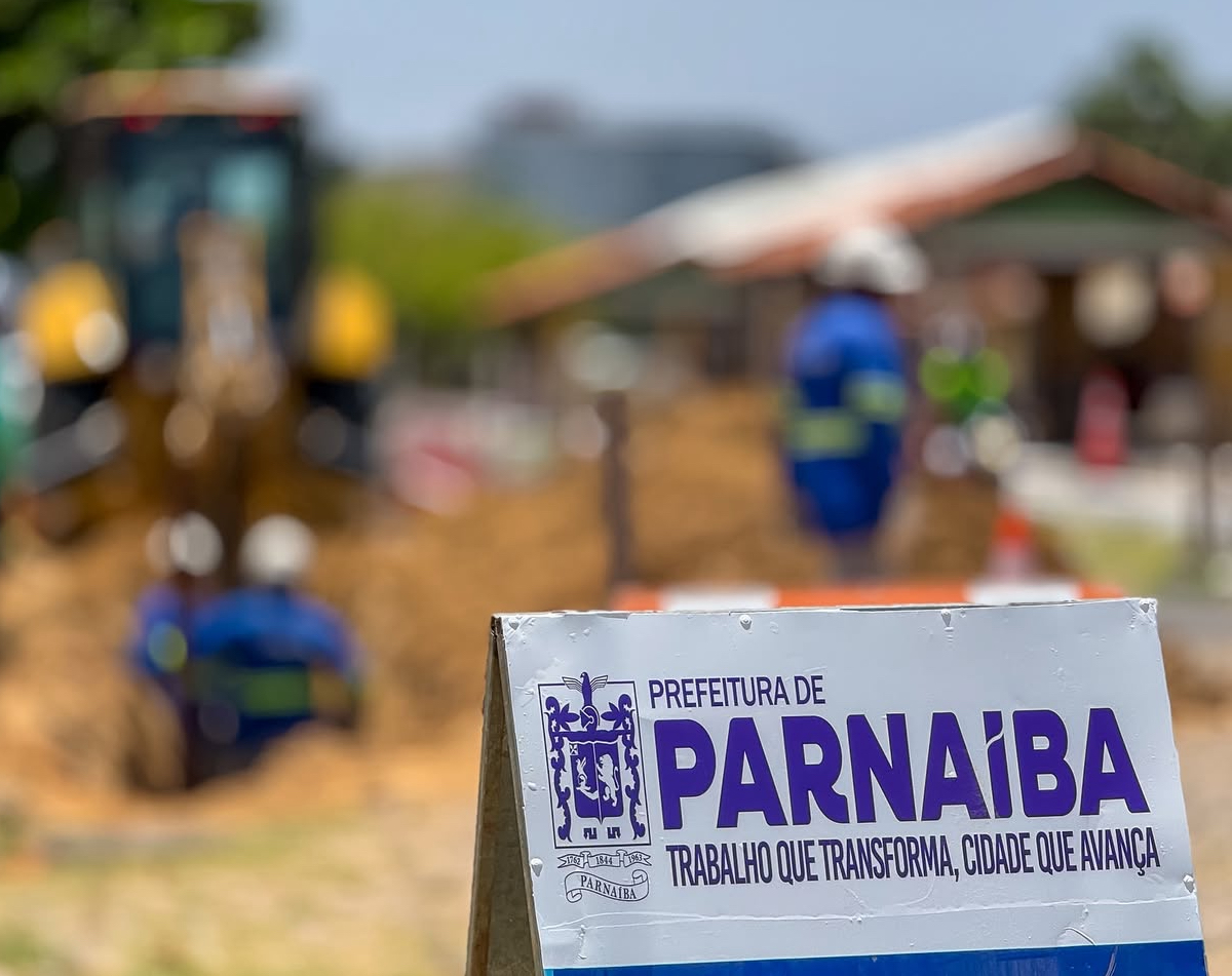 Parceria com a Águas do Piauí, Prefeitura de Parnaíba realiza obra de saneamento básico no Bairro Mendonça Clark Parceria com a Águas do Piauí, Prefeitura de Parnaíba realiza obra de saneamento básico no Bairro Mendonça Clark