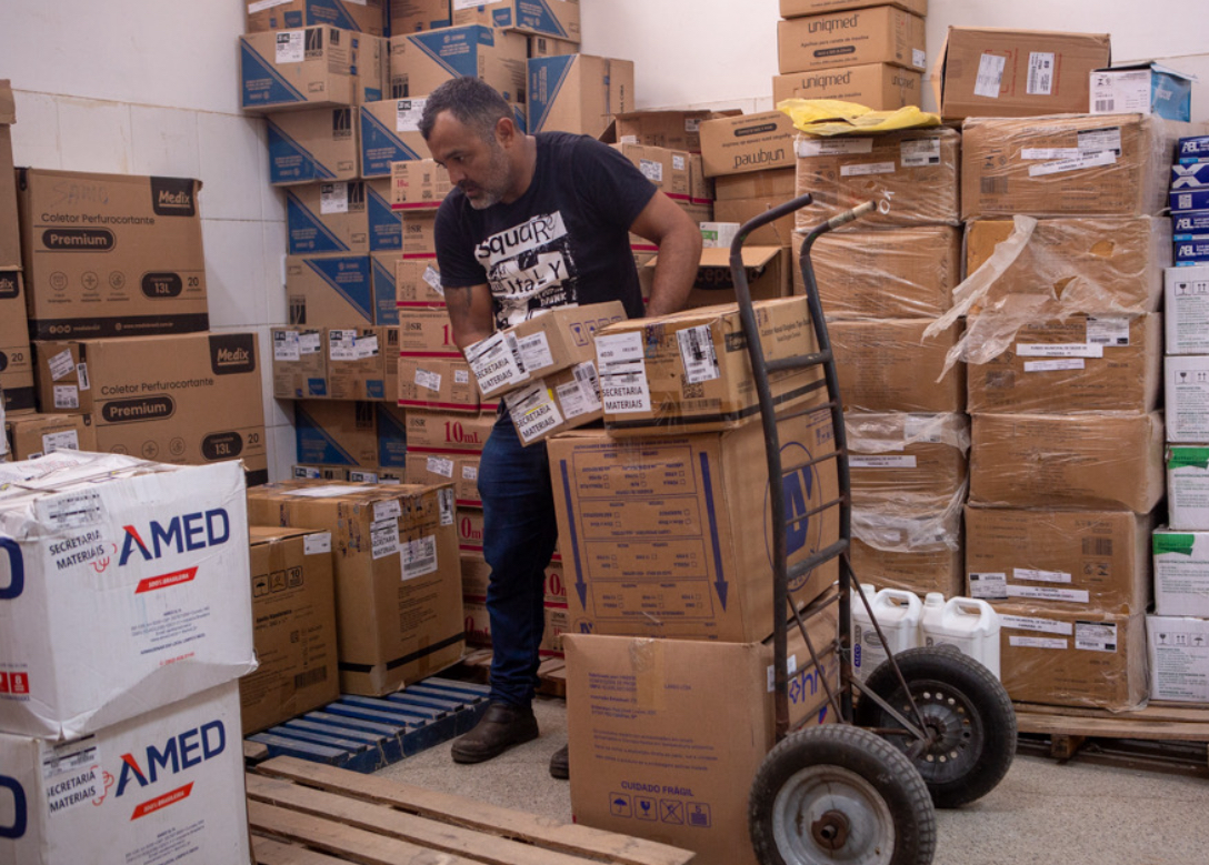 Prefeitura de Parnaíba realiza grande abastecimento de medicamentos e insumos para as UBSs, Pronto Socorro Municipal e unidades de saúde do município
