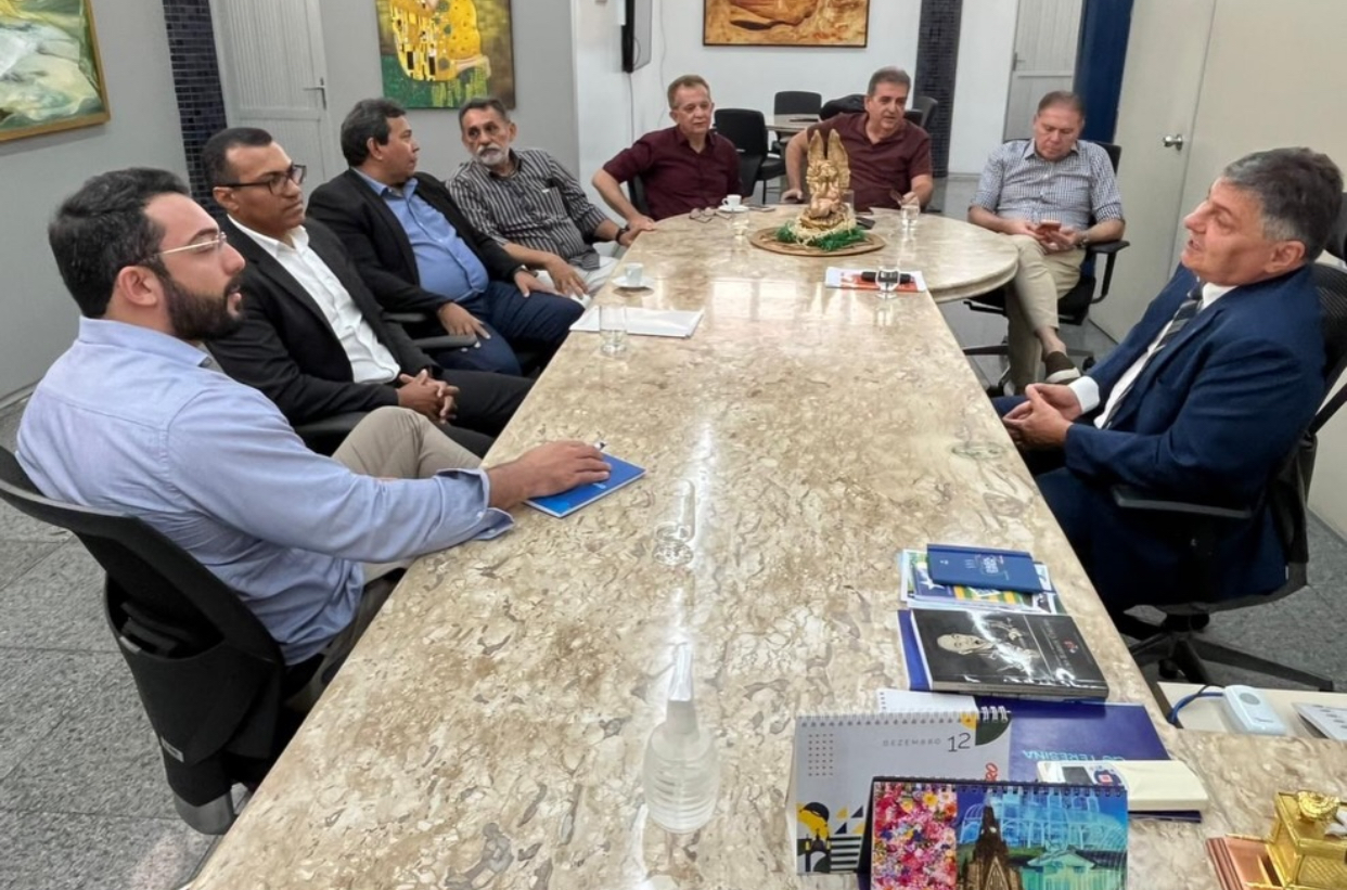 Prefeito de Parnaíba, Francisco Emanuel se reúne com presidente do TCE-PI, conselheiro Kennedy Barros